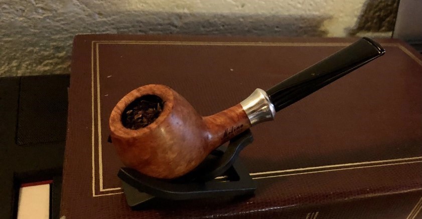 Bengal Slices in Molina Tromba 102 Smooth Pipe
